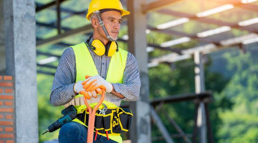 Professional gutter cleaning in Macksburg, IA